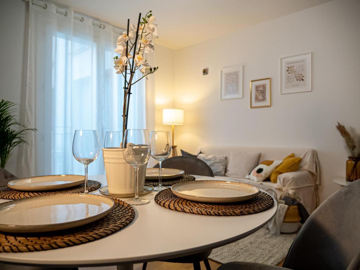Maison Blanche: Appartamento Elegante Con Parcheggio Privato Mantoue Extérieur photo